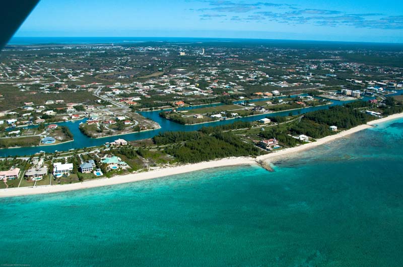 beach front lots on Grand Bahama for sale