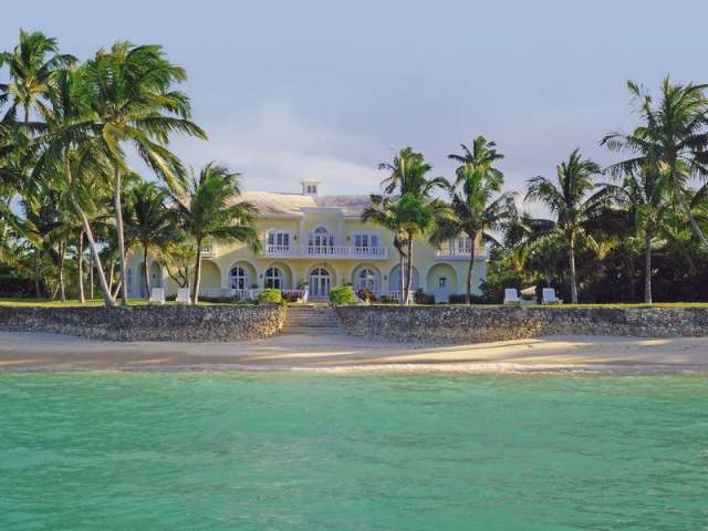 Luxurious Villa in the Bahamas